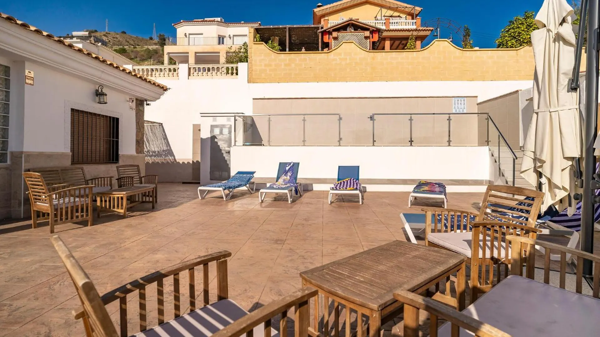 Lovely Home In Benalmadena With Kitchen بيت للعطل